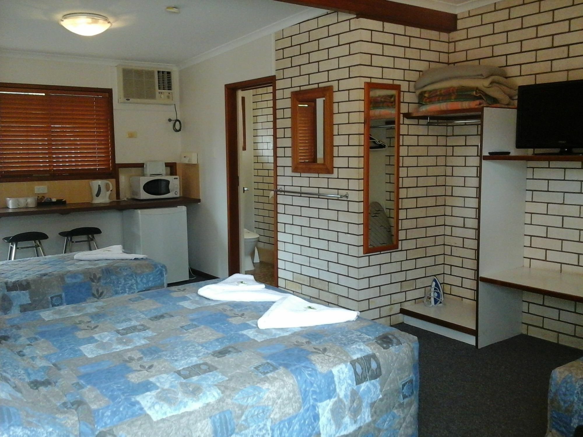 Emerald Tower Motor Inn Kültér fotó